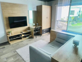 Heated pools and Sky Bar New loft